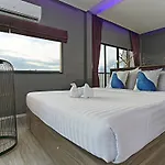 The Weekend Pattaya (Tweet Tweet Nest Pattaya)